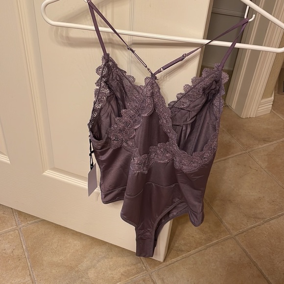 ASTR The Label Lace Inset Bodysuit NWOT - Picture 3 of 7